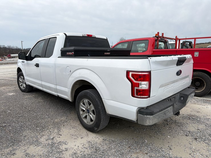 2020-ford-f150-xl-image-6