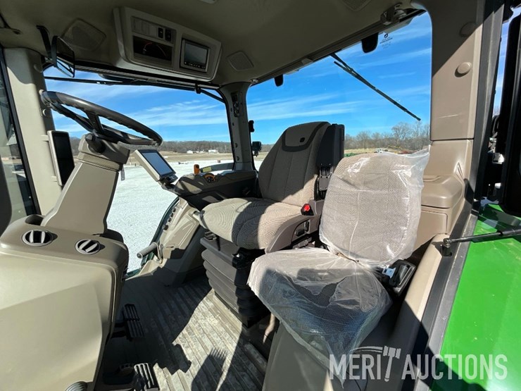 2023-john-deere-8r-310-image-37