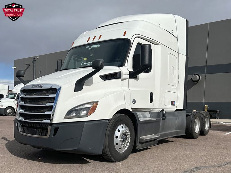 2020-freightliner-cascadia-116-image-1