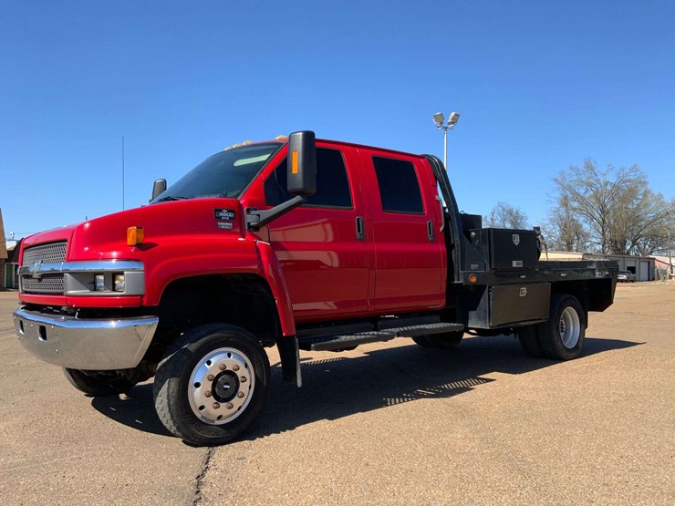 2008-chevrolet-kodiak-5500-4x4-crew-cab-flatbed-truck-(85,344-miles)-image-1