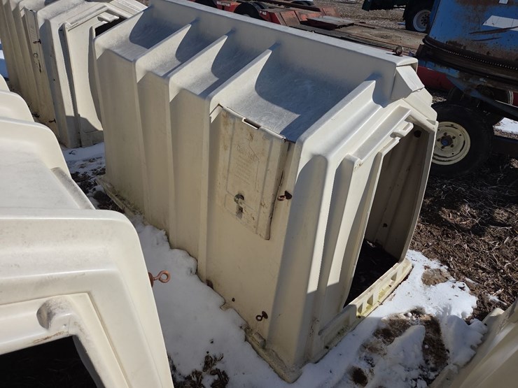 (2)-calf-tel-poly-calf-huts-(middle)-image-7