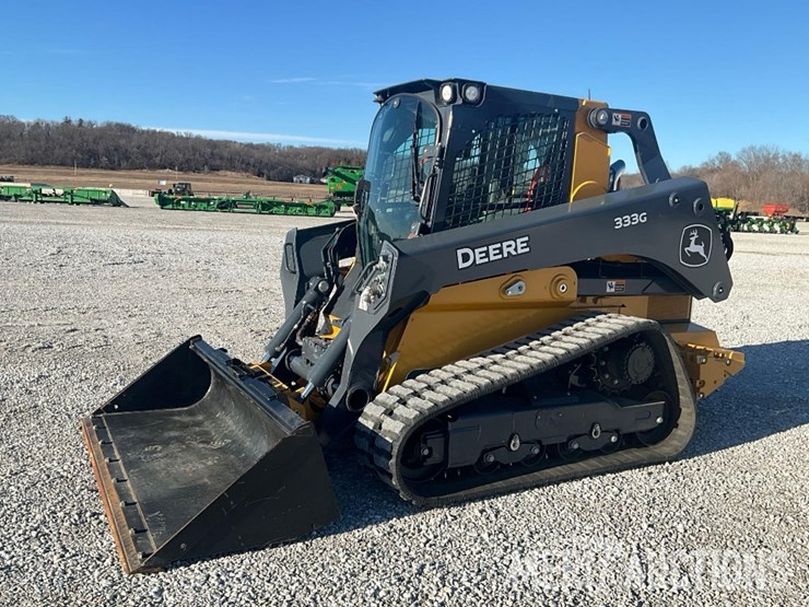 2023-deere-333g-image-1