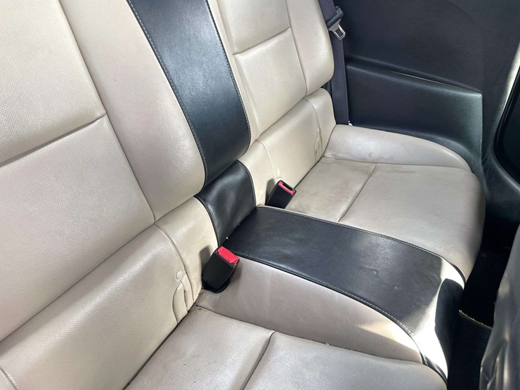 2012-chevrolet-camaro-2-door-coupe-(152,885-miles)-image-15