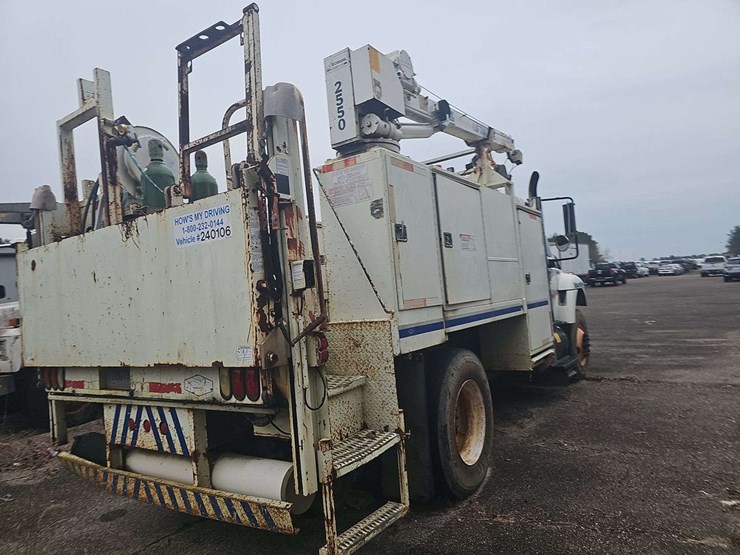 2008-international-workstar-utility/service-body-truck,-image-1