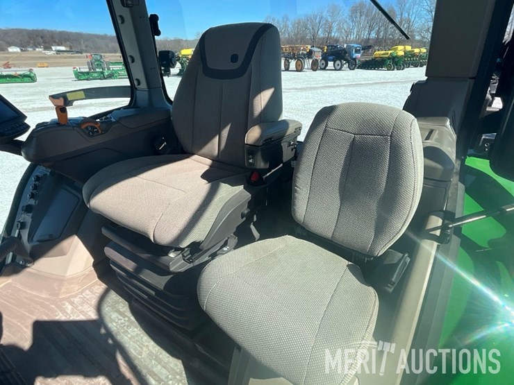 2023-john-deere-8r-340-image-33