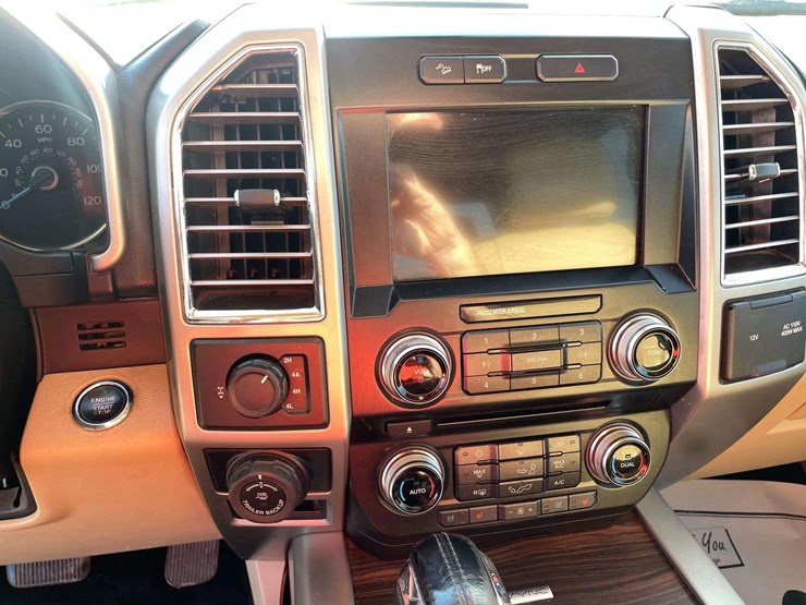 2016-ford-f150-lariat-image-13