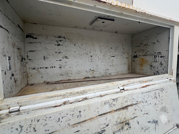 2000-ford-f650-image-33