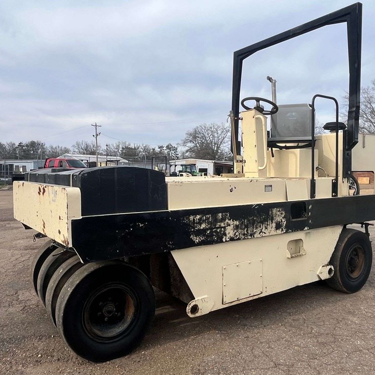 1999 INGERSOLL-RAND PT125R