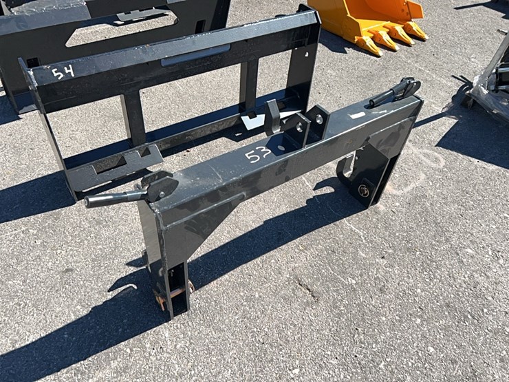 new-wolverine-tr-20-02c-hitch-skid-steer-attachment-image-1