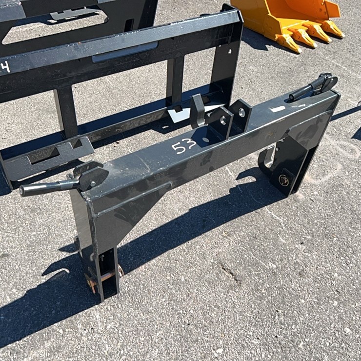 NEW WOLVERINE TR-20-02C HITCH SKID STEER ATTACHMENT