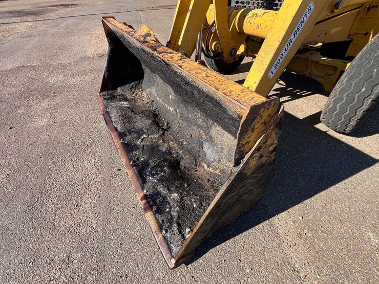 2001-deere-310g-image-27