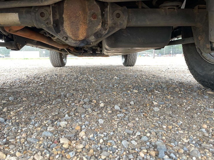 2010-jeep-wrangler-sport-image-24