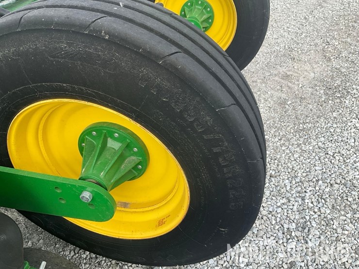 2019-john-deere-1775nt-image-15