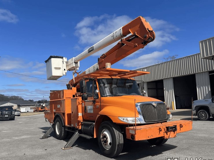 2002-international-durastar-4300-image-2