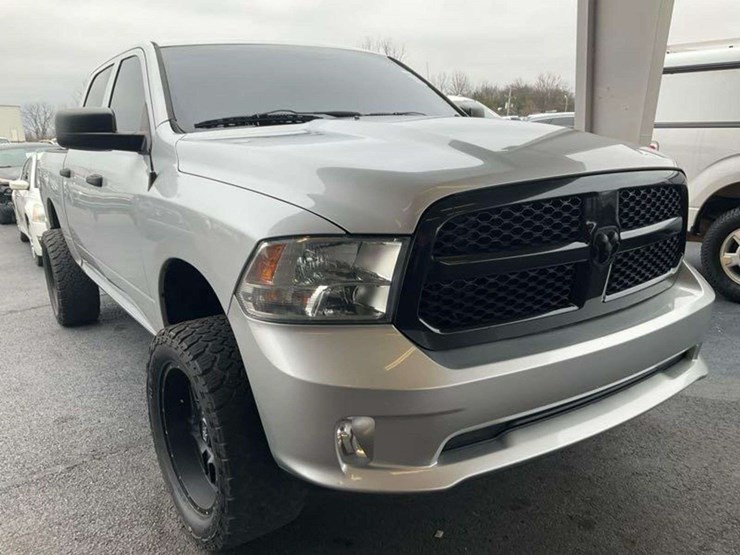 2014-dodge-1500-image-1