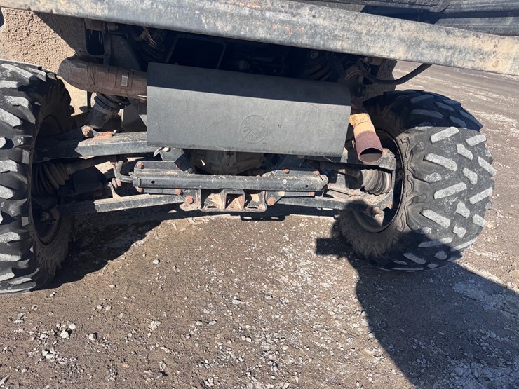 #4085-•-john-deere-xuv835-image-9