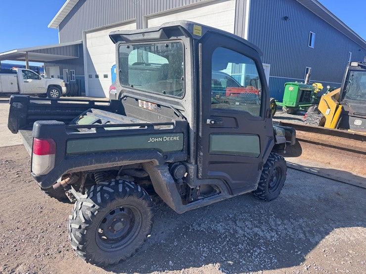 #4085-•-john-deere-xuv835-image-3