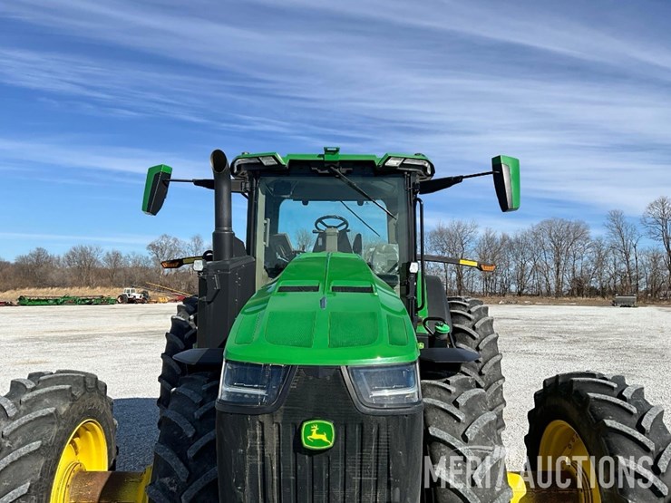2023-john-deere-8r-310-image-8