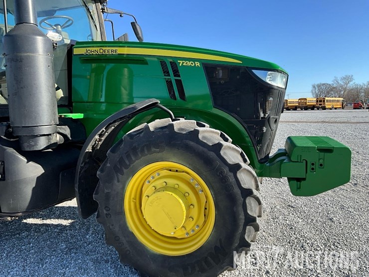 2014-john-deere-7230r-image-30