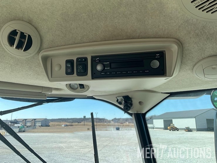 2021-john-deere-s790-image-40