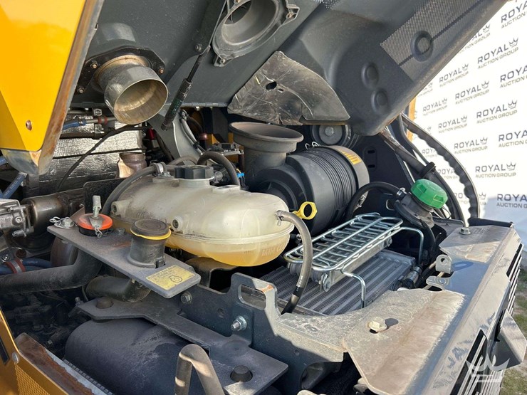 2023-deere-333g-image-15