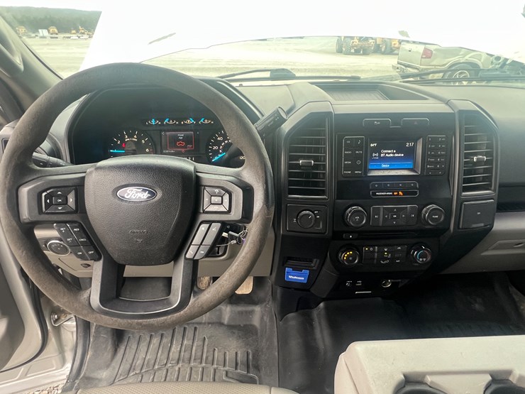 2015-ford-f150-xl-image-24