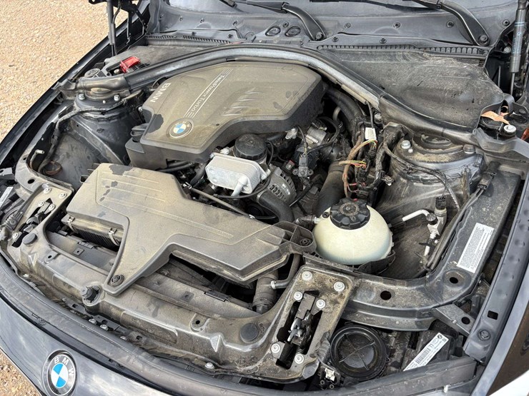 2014-bmw-320i-4-door-sedan-(84,380-miles)-image-25