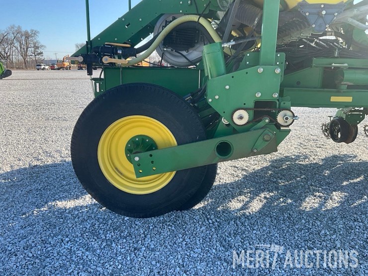 2009-john-deere-1770nt-image-33