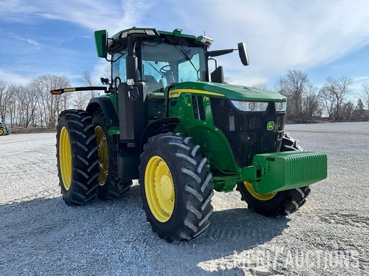2022-john-deere-7r-210-image-7