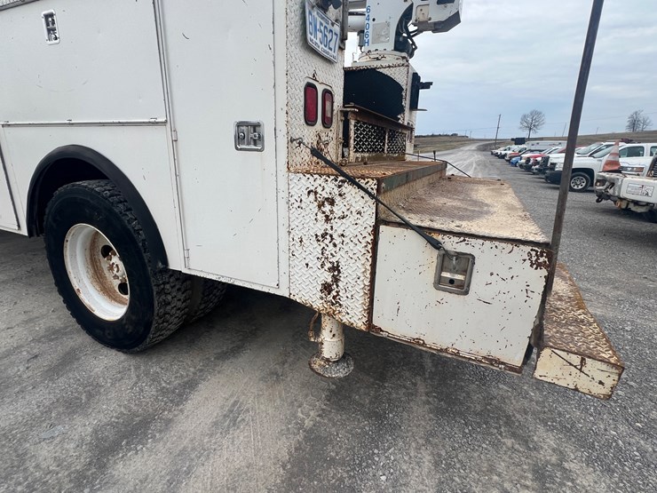 2000-ford-f650-image-5