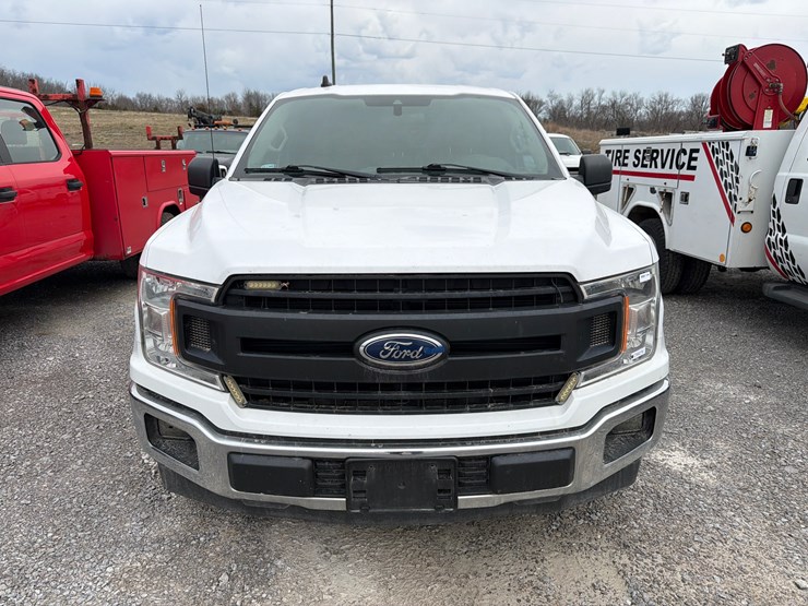2020-ford-f150-xl-image-2