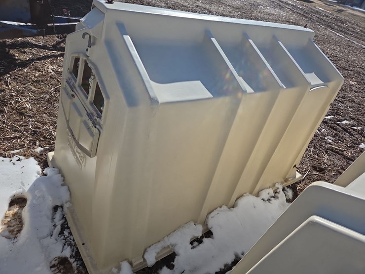 (2)-calf-tel-poly-calf-huts-(south)-image-7