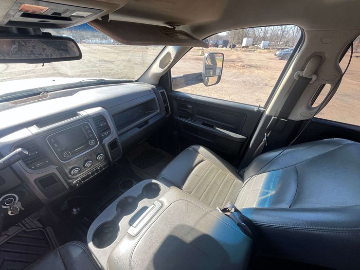 2014-dodge-ram-5500-image-11