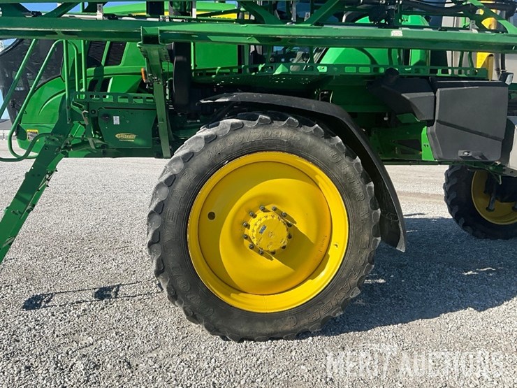 2022-john-deere-410r-image-49