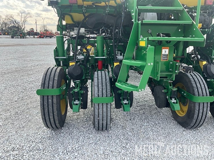 2019-john-deere-1775nt-image-29
