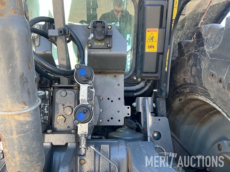 2014-massey-ferguson-8650-image-29