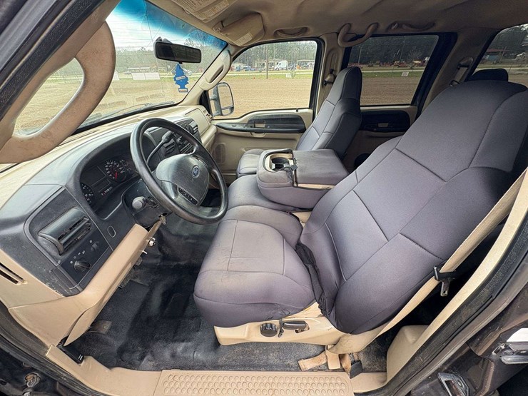 2005-ford-f350-image-13