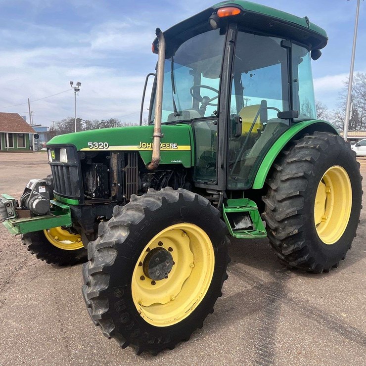 JOHN DEERE 5320