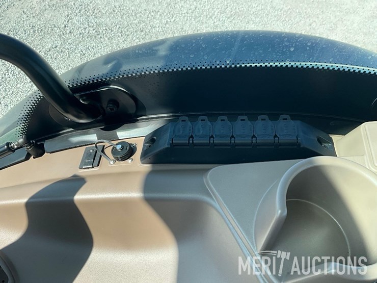 2022-john-deere-6r-130-image-40