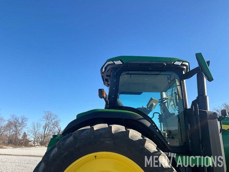 2023-john-deere-8r-310-image-28