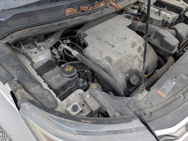 2016-ford-explorer-xlt-image-13