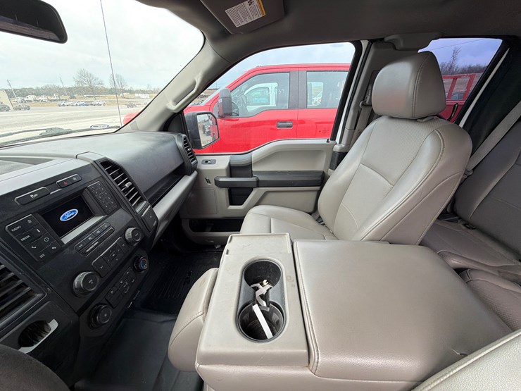 2020-ford-f150-xl-image-14