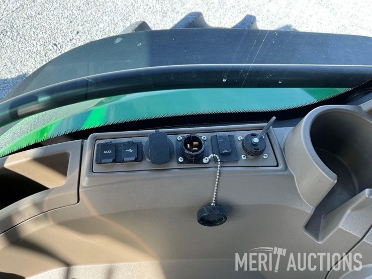 2023-john-deere-8r-310-image-41