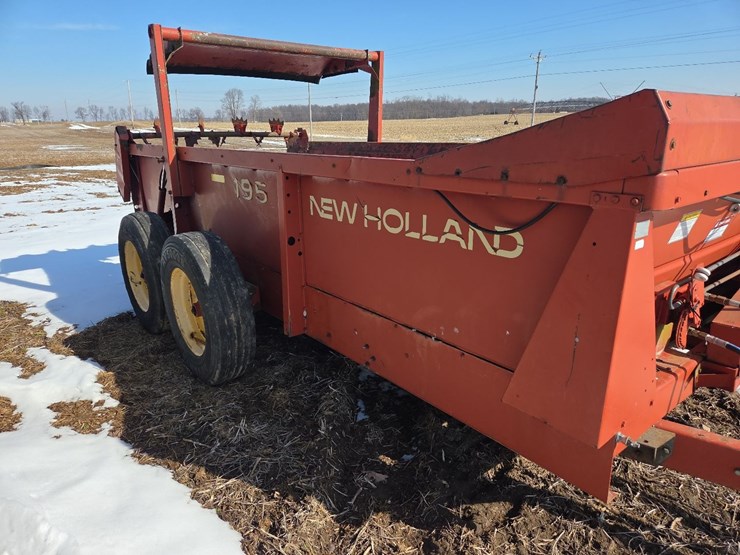 new-holland-195-image-7