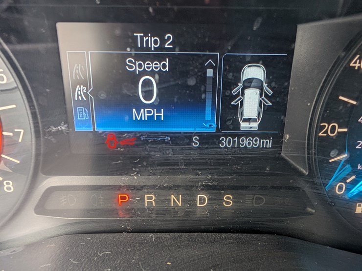 2016-ford-explorer-xlt-image-18