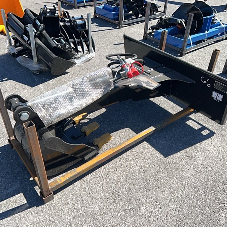 NEW GIYI BACKHOE SKID STEER ATTACHMENT