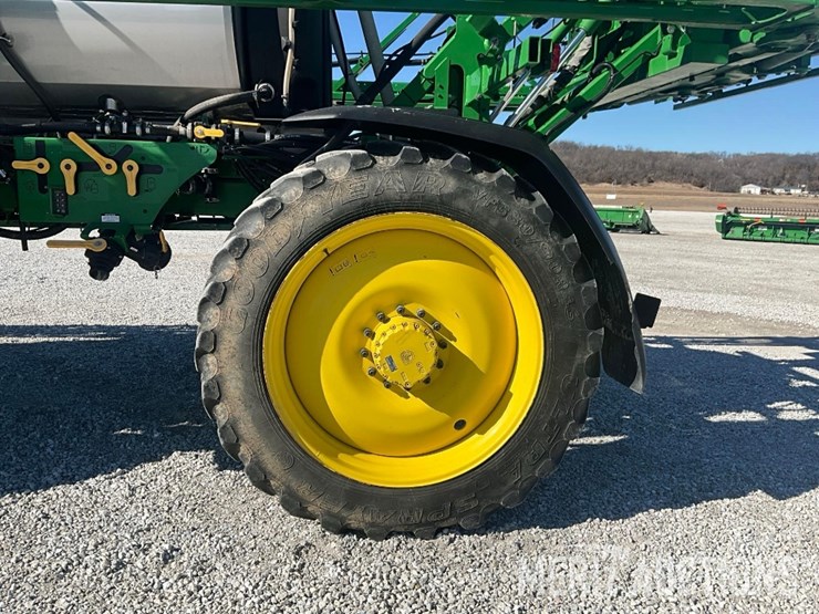 2022-john-deere-410r-image-18