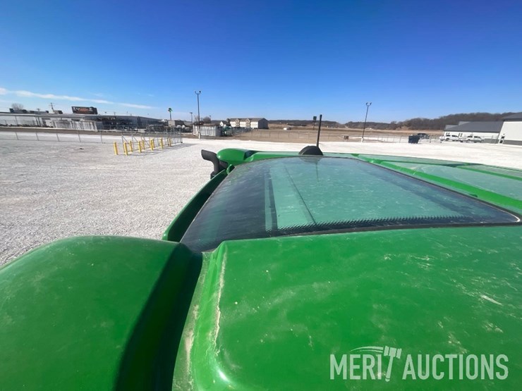 2022-john-deere-6r-130-image-35