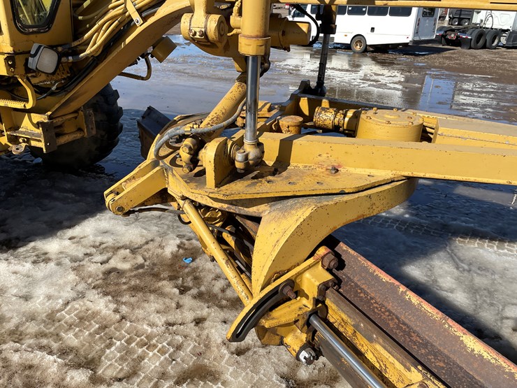 caterpillar-140g-image-30