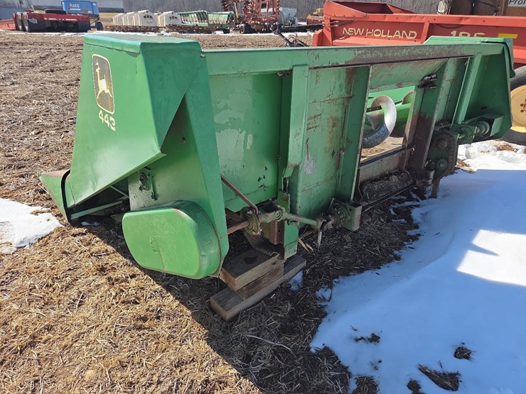 john-deere-443-image-22